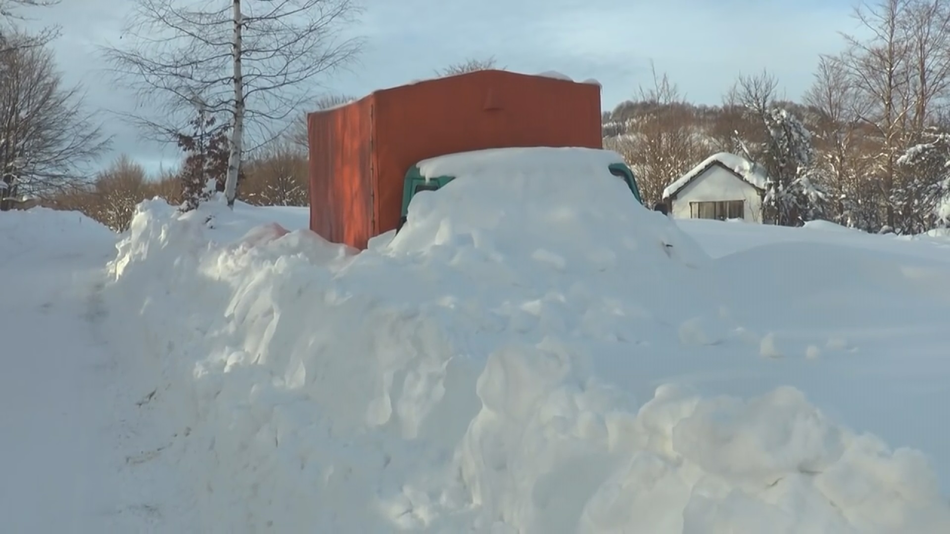 Села у Бајиној Башти завејана сметовима од три метра