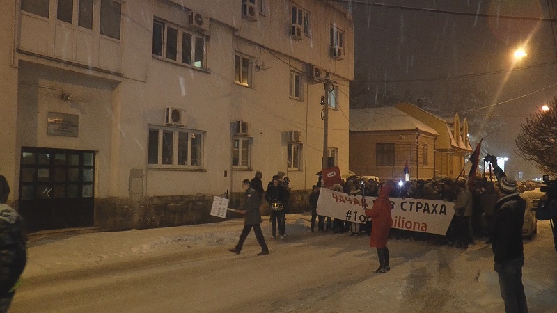 Још један протест у Чачку, студенти и опозиција прошетали заједно 