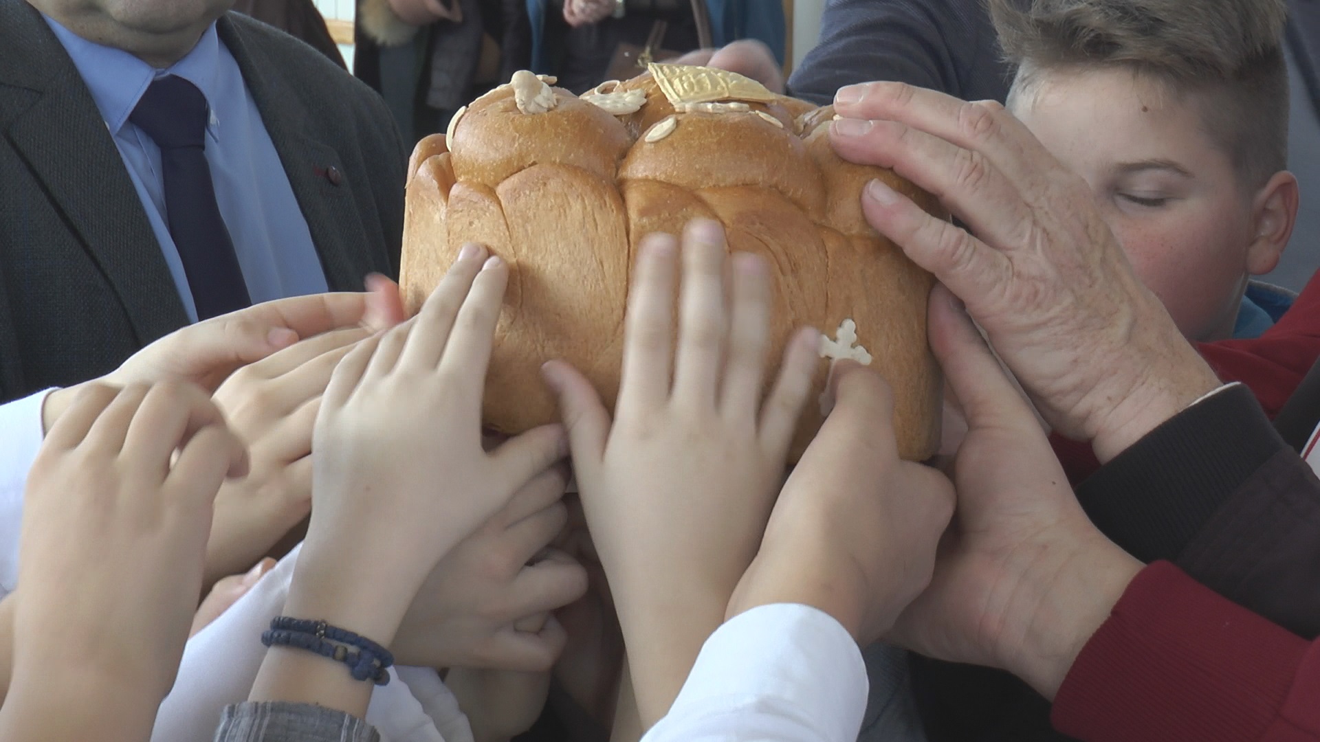 У Слатини 500 ђака и родитеља на школској слави