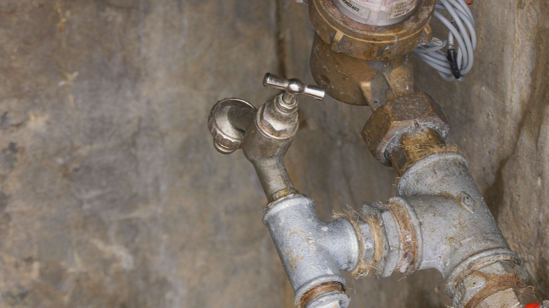 Misterija u Pranjanima i dalje traje: Svaku noć nestaju ogromne količine vode, situacija postaje alarmantna (FOTO)(VIDEO)