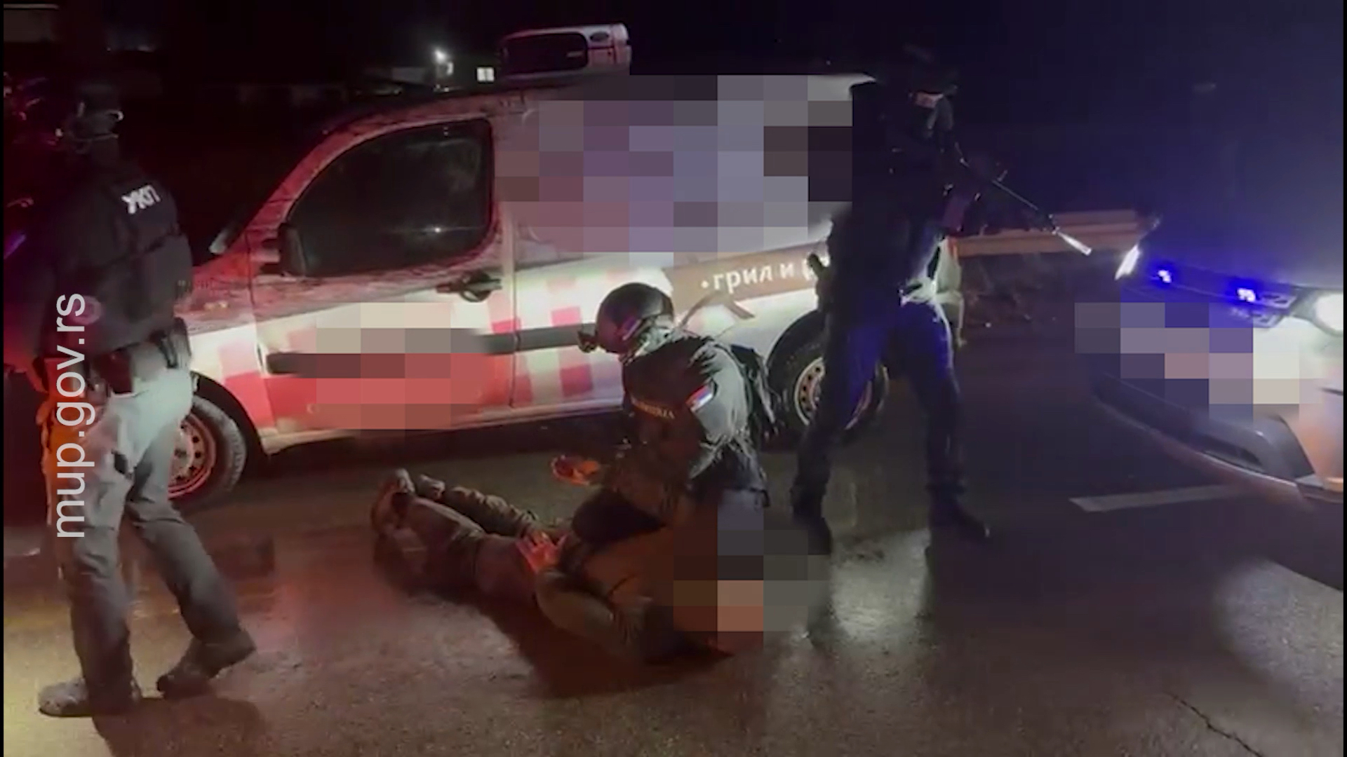 Uhapšen bivši pripadnik Žandarmerije: Na Fejsbuk lajvu pozivao na nasilnu promenu ustavnog uređenja, reagovali MUP i BIA (VIDEO)