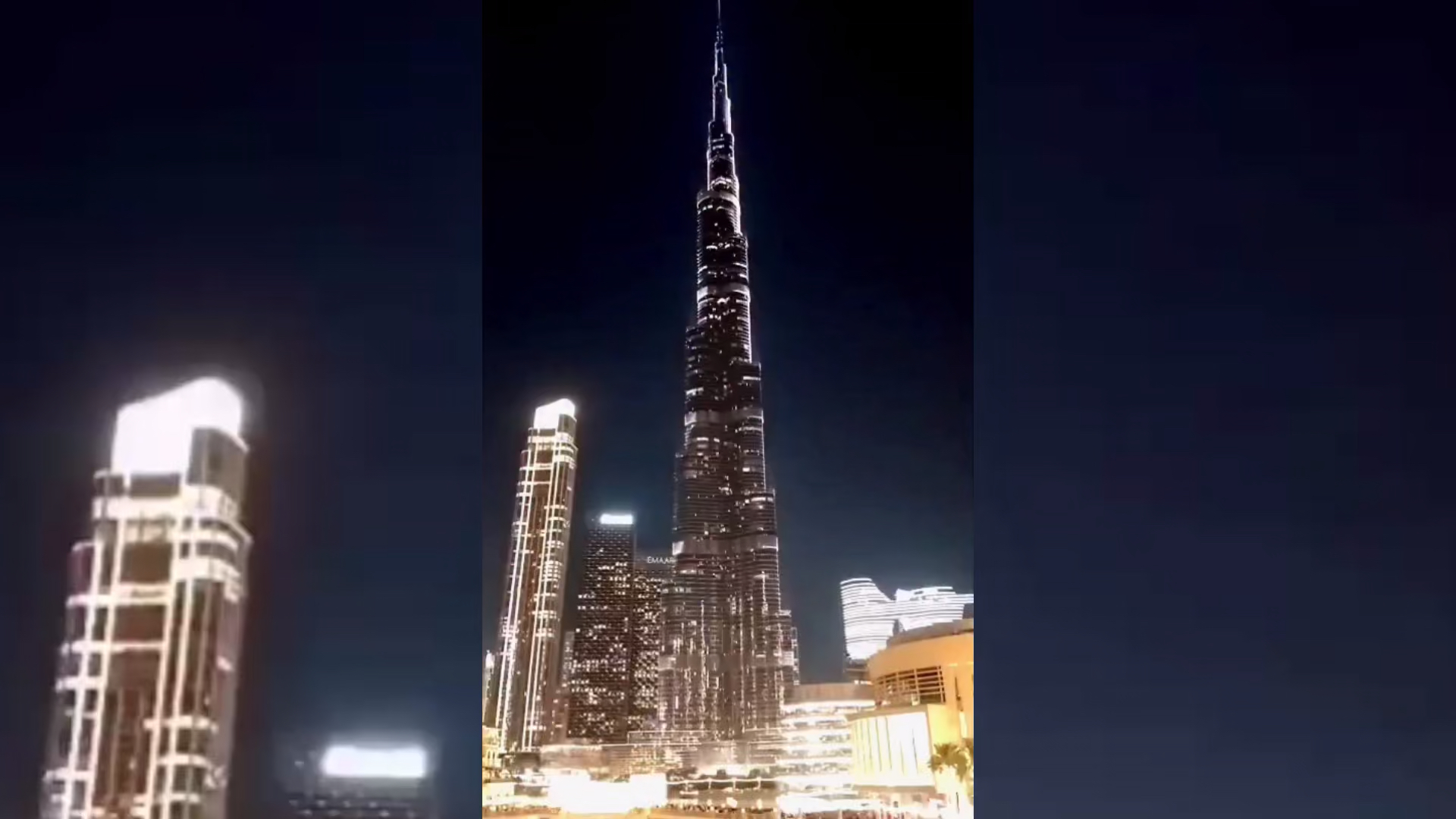 Spektakl u Dubaiju: Burdž Kalifa zasijala u bojama srpske zastave, Vučić objavio snimak i poruku koja je zapalila mreže (VIDEO)