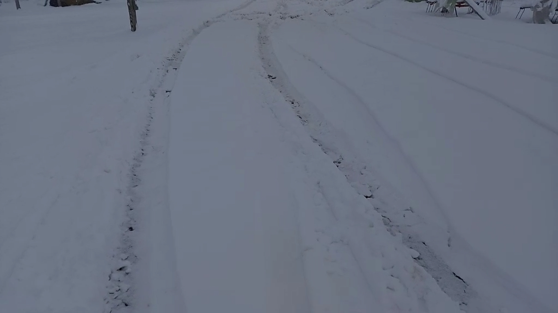 Sneg okovao Ivanjicu: Putevi prohodni ali ponovo manji problemi sa strujom - Kušići bez električne energije, ekipe već na terenu saniraju kvar (FOTO)(VIDEO)