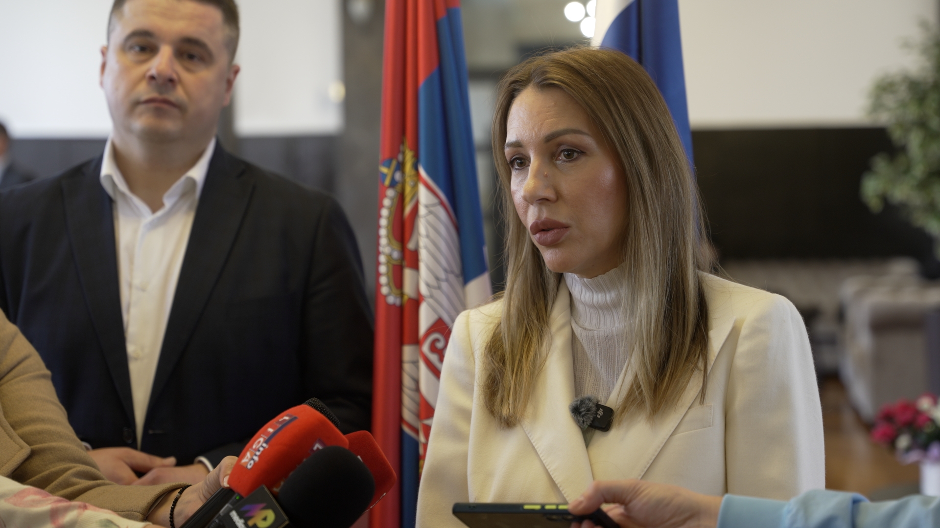 Srbija ima zaliha nafte za 50 dana, nema mesta za paniku: Oglasila se ministarka Đedović Handanović povodom teške situacije uzrokovane ratom na Bliskom istoku (VIDEO)