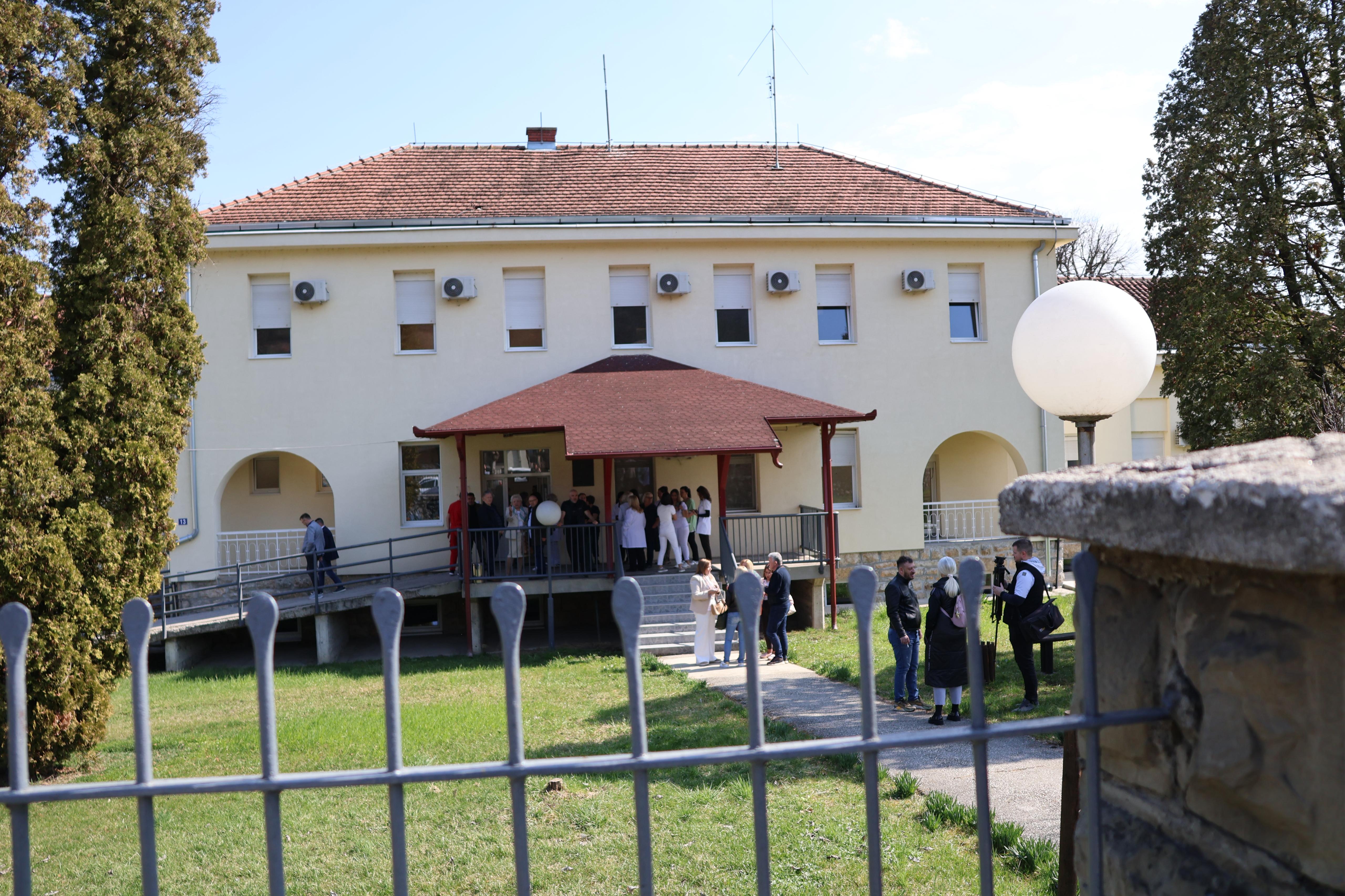 Stacionar od 20 kreveta i stručna nega 24/7: Potpuno renoviran Dom zdravlja u Guči - nema više tolike potrebe za odlazak na lečenje u veće gradove (FOTO)(VIDEO) 