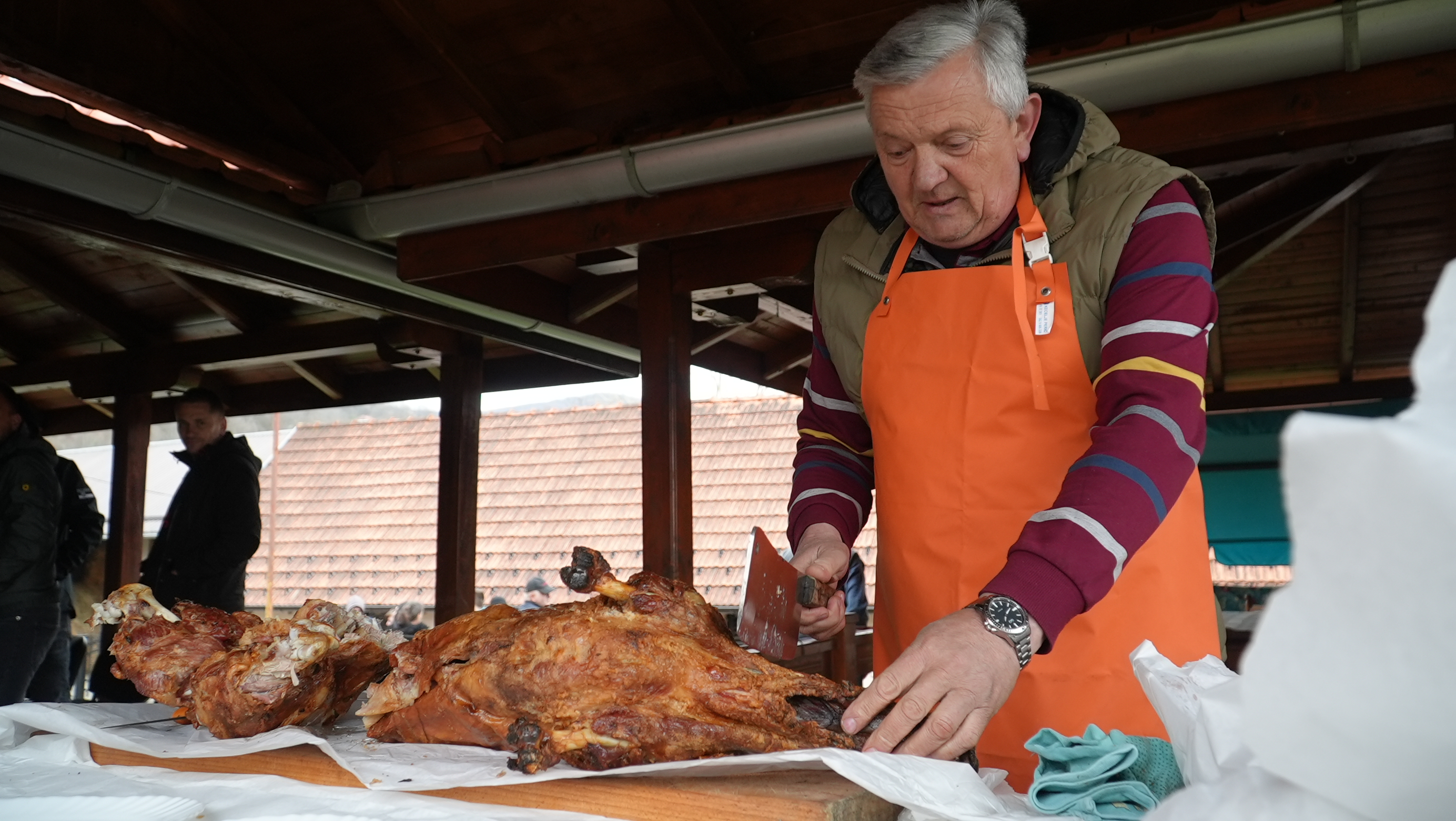 Važno je ljudima doći “na noge”: Domaćinski doček za Glišića u selima širom Srbije, nakon oporavka ovaj ministar radi bez pauze (FOTO)(VIDEO) 
