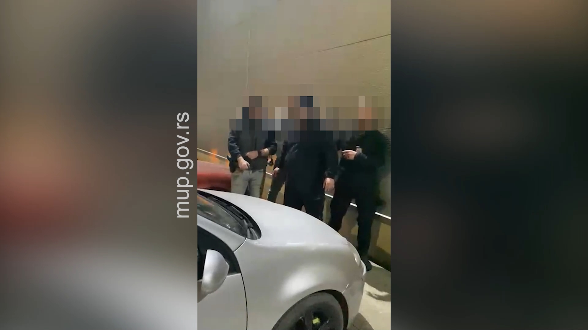 Uhapšen u Mladenovcu: U automobilu pronađena automatska puška sa izbrušenim brojem