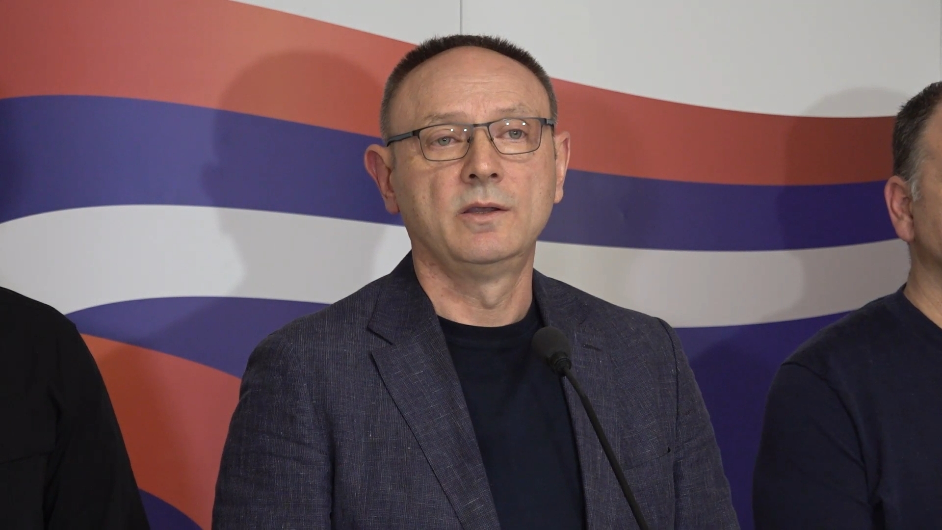 Direktor policije Vasiljević o pretresu Rektorata i protestu: "Policija napadnuta dok radi po nalogu suda"