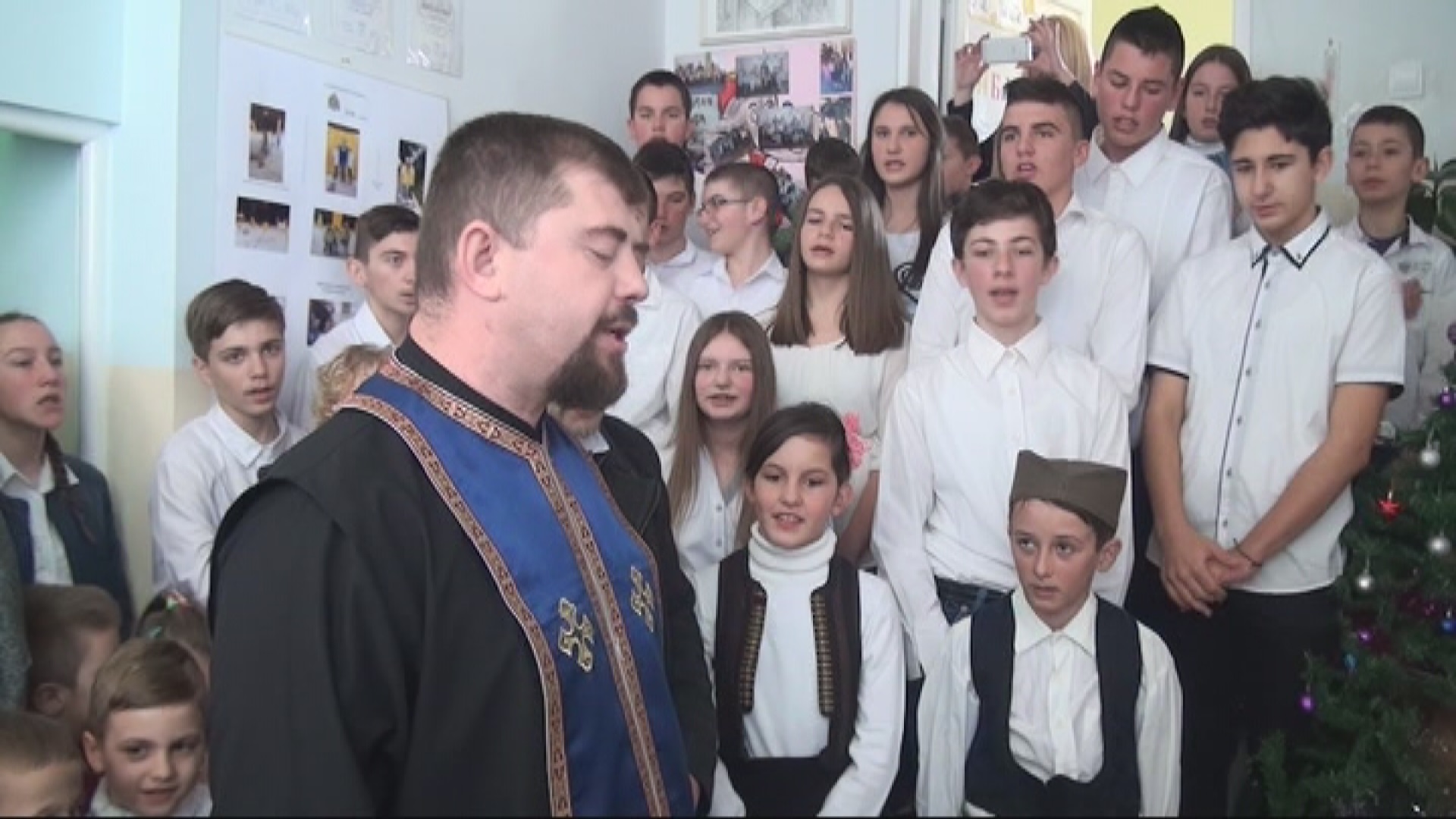 Малишани из Акмачића обележили школску славу