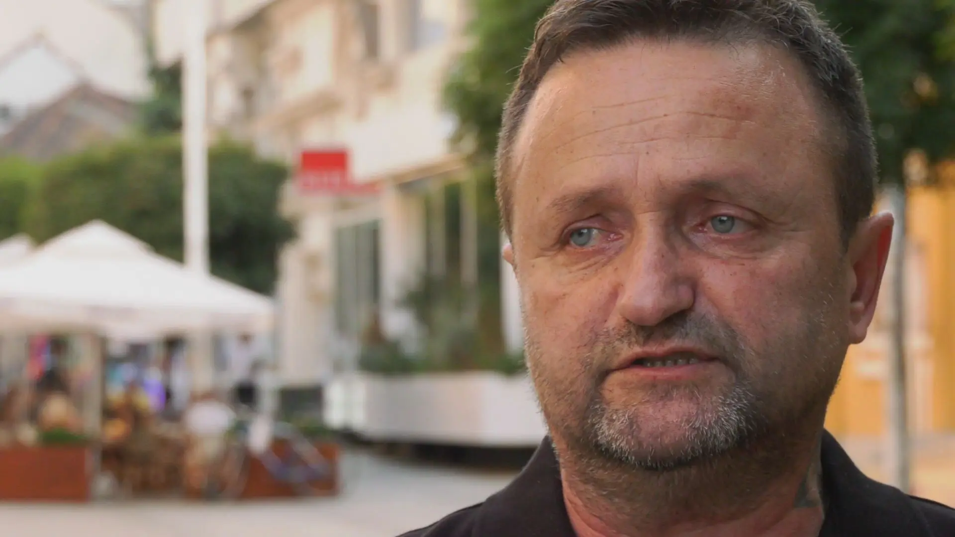 Srce mu kuca na desnoj strani, slepo crevo "potkoči" sa leve: Dragutin iz Loznice je svetski medicinski fenomen i čudo od čoveka, o njemu pričao čitav region - jedan je u milion (FOTO)