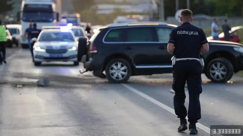 Kamion udario u automobil ispred sebe: Teška nezgoda na Ibarskoj magistrali u Preljini, stvorena kilometrska kolona vozila