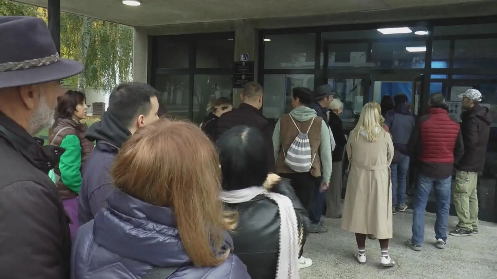 Ova opština na zapadu je apsolutni rekorder: U Bajinoj Bašti do 12 sati glasalo preko 48 odsto građana (FOTO)
