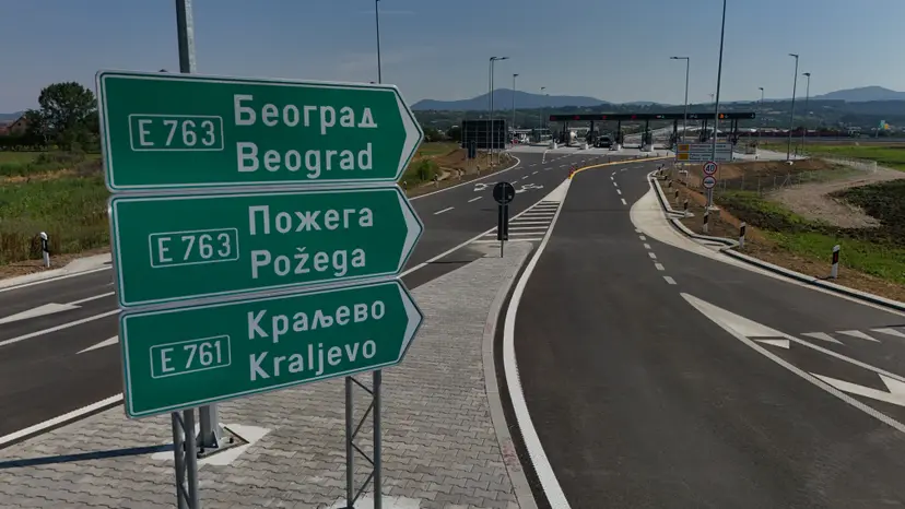 Veličanstvene slike iz srca Srbije: Ovako izgleda moderna deonica Moravskog koridora koja se u petak pušta u saobraćaj - put koji će spojiti preko pola miliona ljudi (FOTO)(VIDEO)