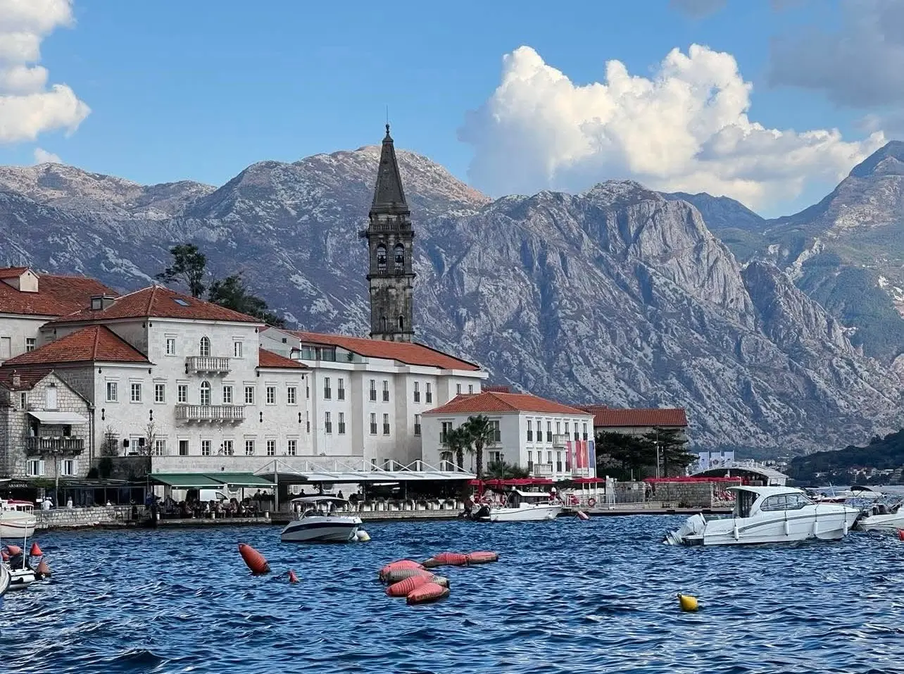 Tako mala, a tako moćna: Crna Gora ugostila svetsku elitu i pokorila Evropu na dodeli World Travel Awards - osvojena tri prestižna priznanja (FOTO)