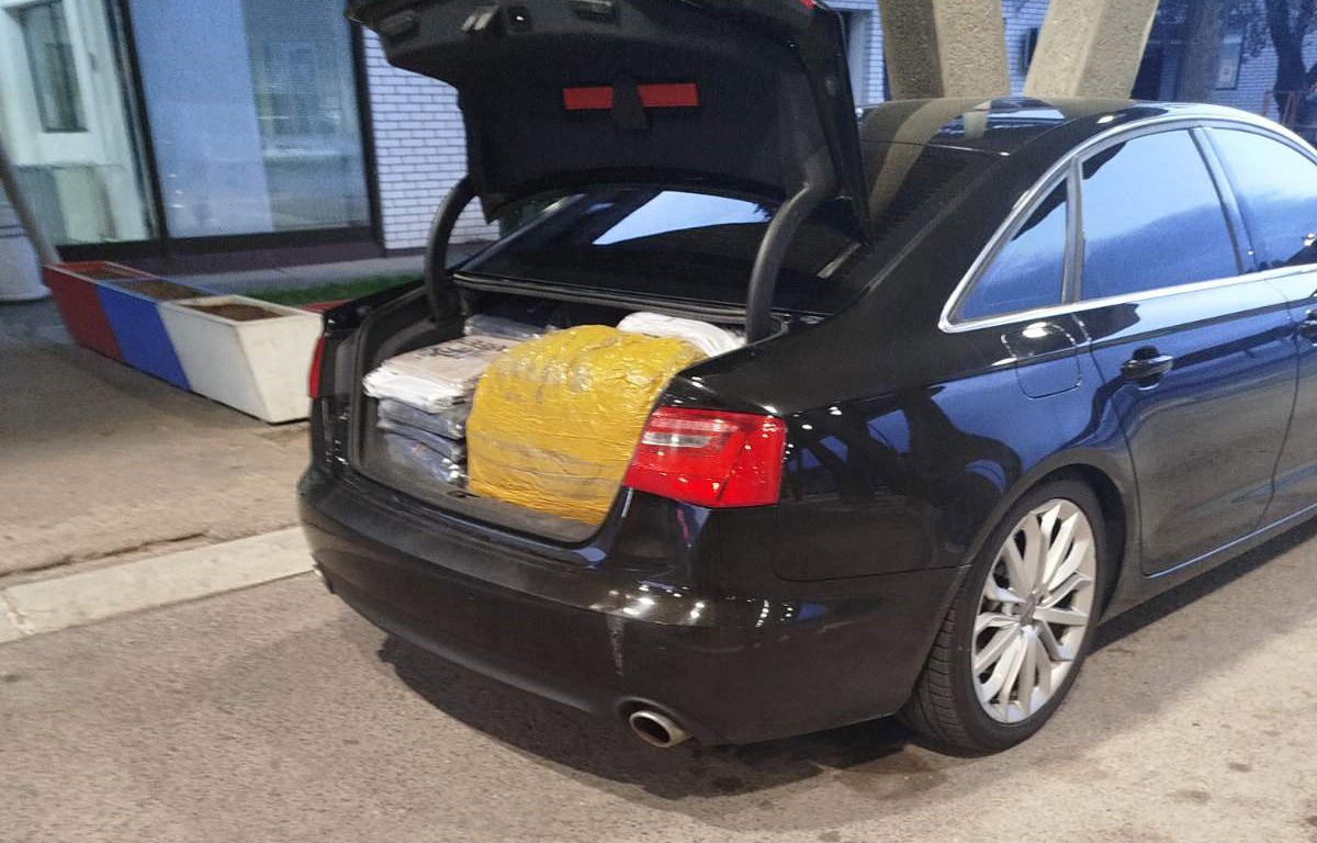 Velika akcija policije: zaplenjena roba poznatih brendova širom Srbije, krivične prijave protiv četiri osobe