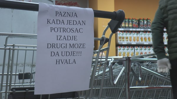 Ограничава се рад у продавницама за Васкрс: Број особа сведен на минумум