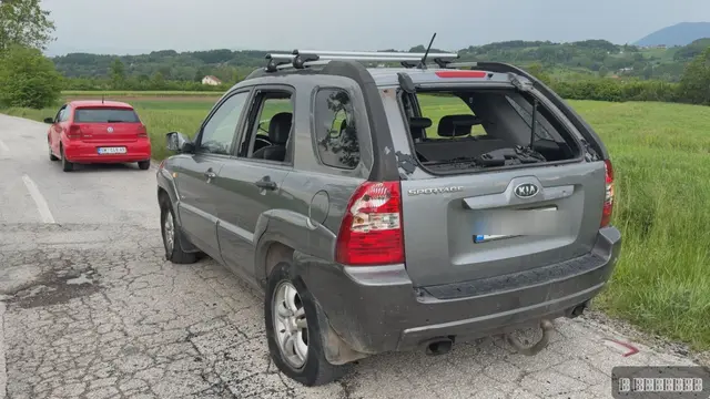 Automobil pronađen potpuno demoliran/ Foto: RINA
