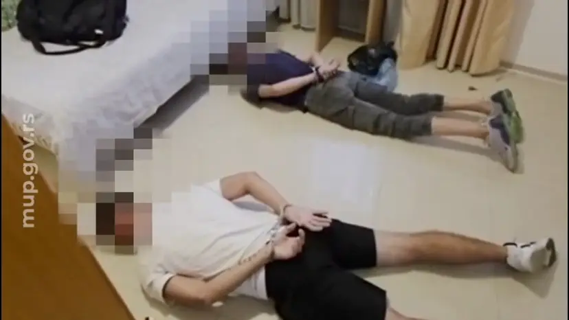 Upali mu u stan, oborili ga i stavili lisice: Ovako je uhapšen osumnjičeni za likvidaciju Novice Eleka (FOTO)(VIDEO)