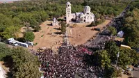 Đenerale, nek je tvojoj majci hvala: Reke ljudi sa svih strana pristižu u Beograd da odaju poslednju počast Ratku Mladiću - ovo su slike sa lica mesta (FOTO)(VIDEO)