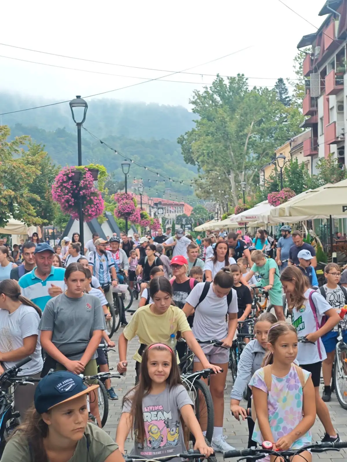 Najlepša slika danas stiže iz Bajine Bašte: Održana Ćirilična biciklijada jedinstvena u svetu - mališani su danas bili na posebnom zadatku (FOTO)