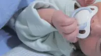 Beba nije htela da čeka i da se u stomaku vozi do porodilišta: Žena se porodila ispred kuće u Zeti - na svet stigao zdrav dečak