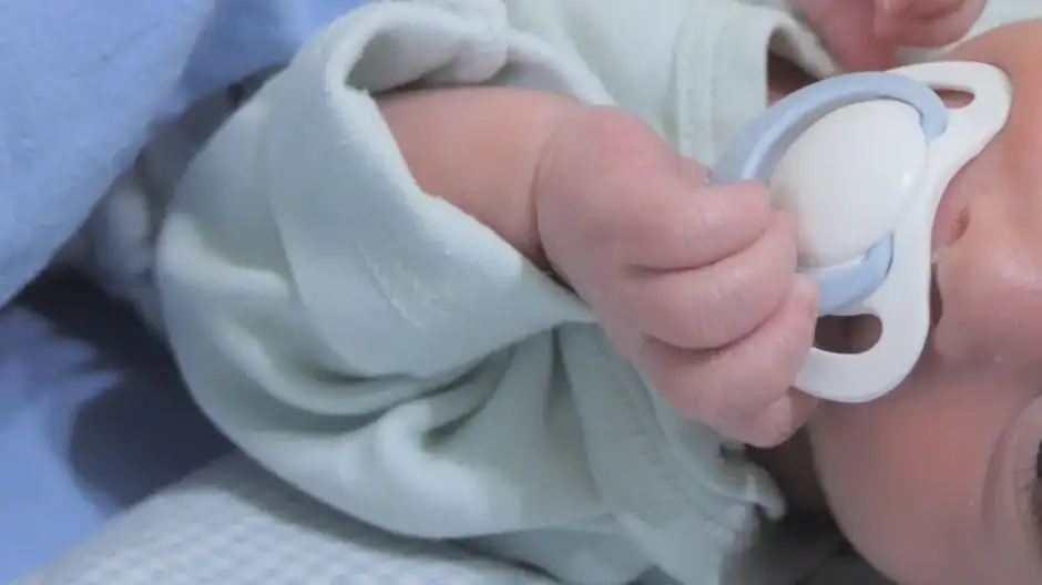 Beba nije htela da čeka i da se u stomaku vozi do porodilišta: Žena se porodila ispred kuće u Zeti - na svet stigao zdrav dečak