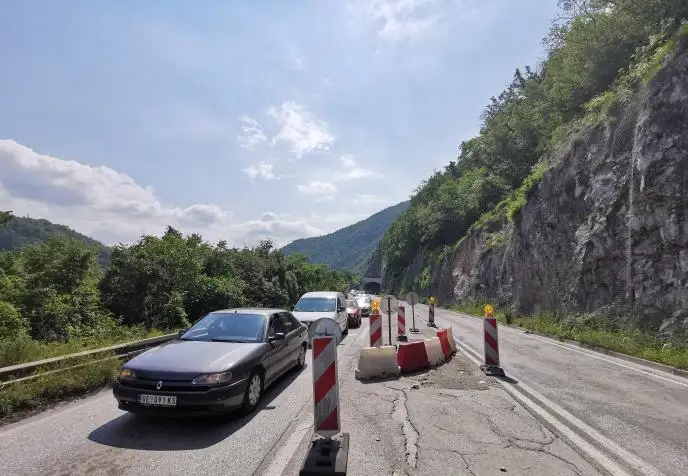 Vozači, ne krećite na put ovom deonicom u nedelju: Potpuna obustava saobraćaja od Ivanjice do prilika - poznat i alternativni pravac