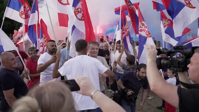 Glišića u Valjevu dočekalo preko 2.000 ljudi, foto: RINA