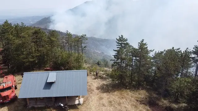 Gašenje požara u Kaoni kod Lučana/ Foto: RINA