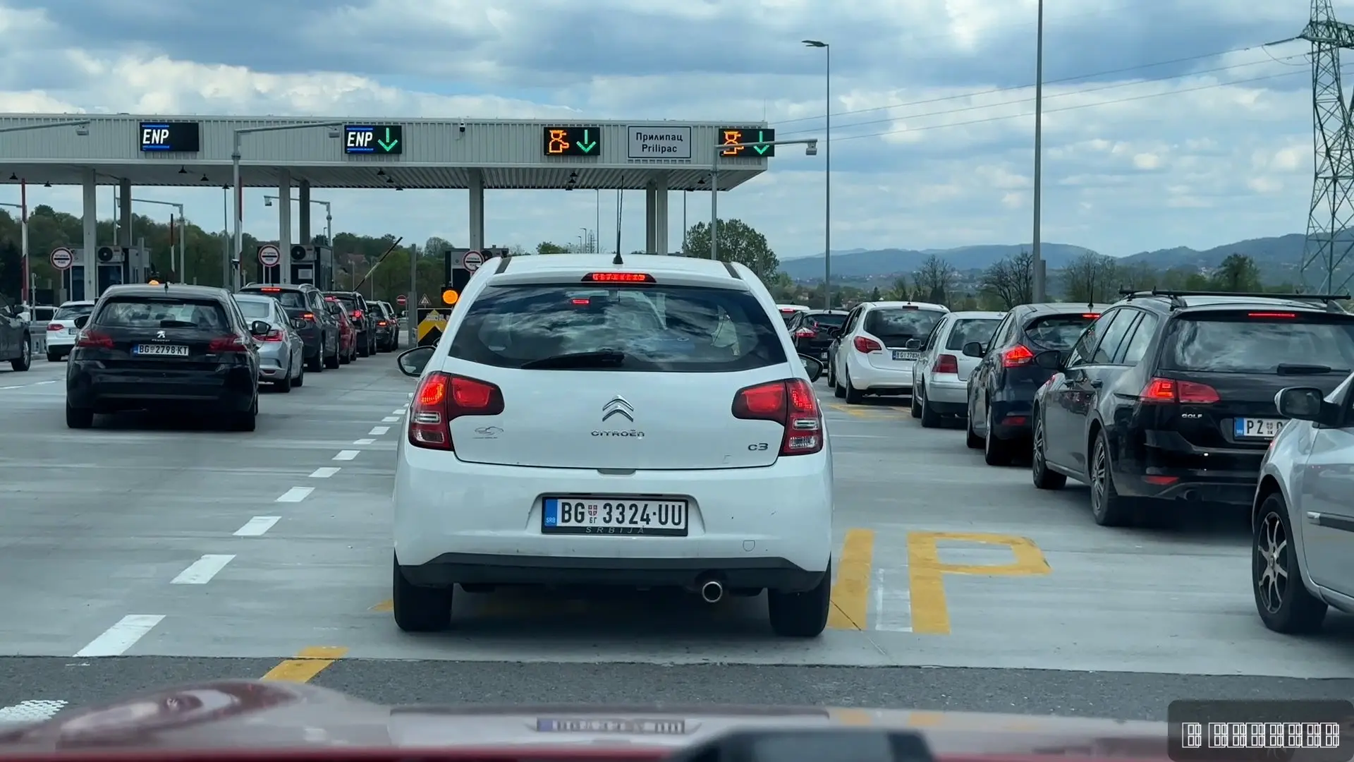 Magla smanjuje vidljivost na auto-putu, vozači oprez: Hitan apel stigao iz Puteva Srbije