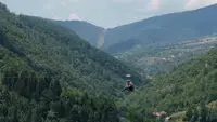 Ovo je najduži zip lajn u Srbiji, nalazi se u selu Ljubiš: Sada na njemu postavljena i povratna sajla pa avantura traje duže