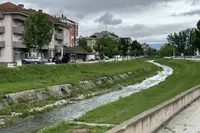 Gradi se novi pešački most preko reke Despotovice: Hitan apel upućen građanima - ovo je alternativni prelaz koji treba da se koristi