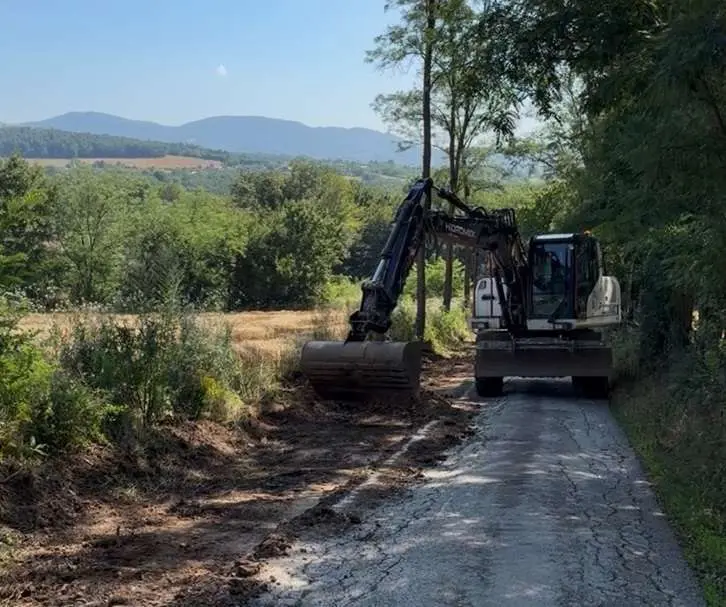 Sjajne vesti iz Gornjeg Milanovca: Preko dva miliona dinara država obezbedila za asfaltiranje lokalnih puteva u ovoj opštini