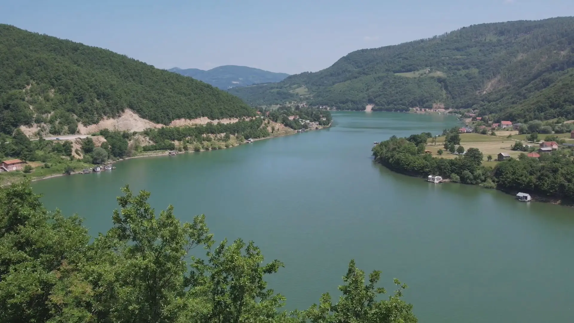 Teška mehanizacija ponovo na Gazivodama, nastavljeno rušenje objekata u vlasništvu Srba