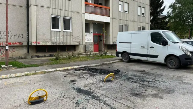 Mesto na kom je zapaljeno vozilo, foto: RINA