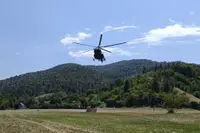 VOJSKA DIGLA MI-17 IZNAD STOLOVA: Požar zahvatio više od 200 hektara, helikopter gasi vatru iz vazduha (FOTO)(VIDEO)